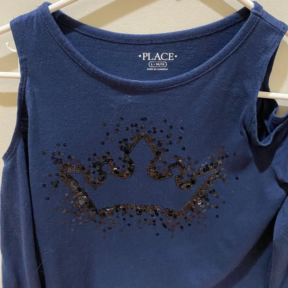 Cut-out shoulder crown top navy blue size 10